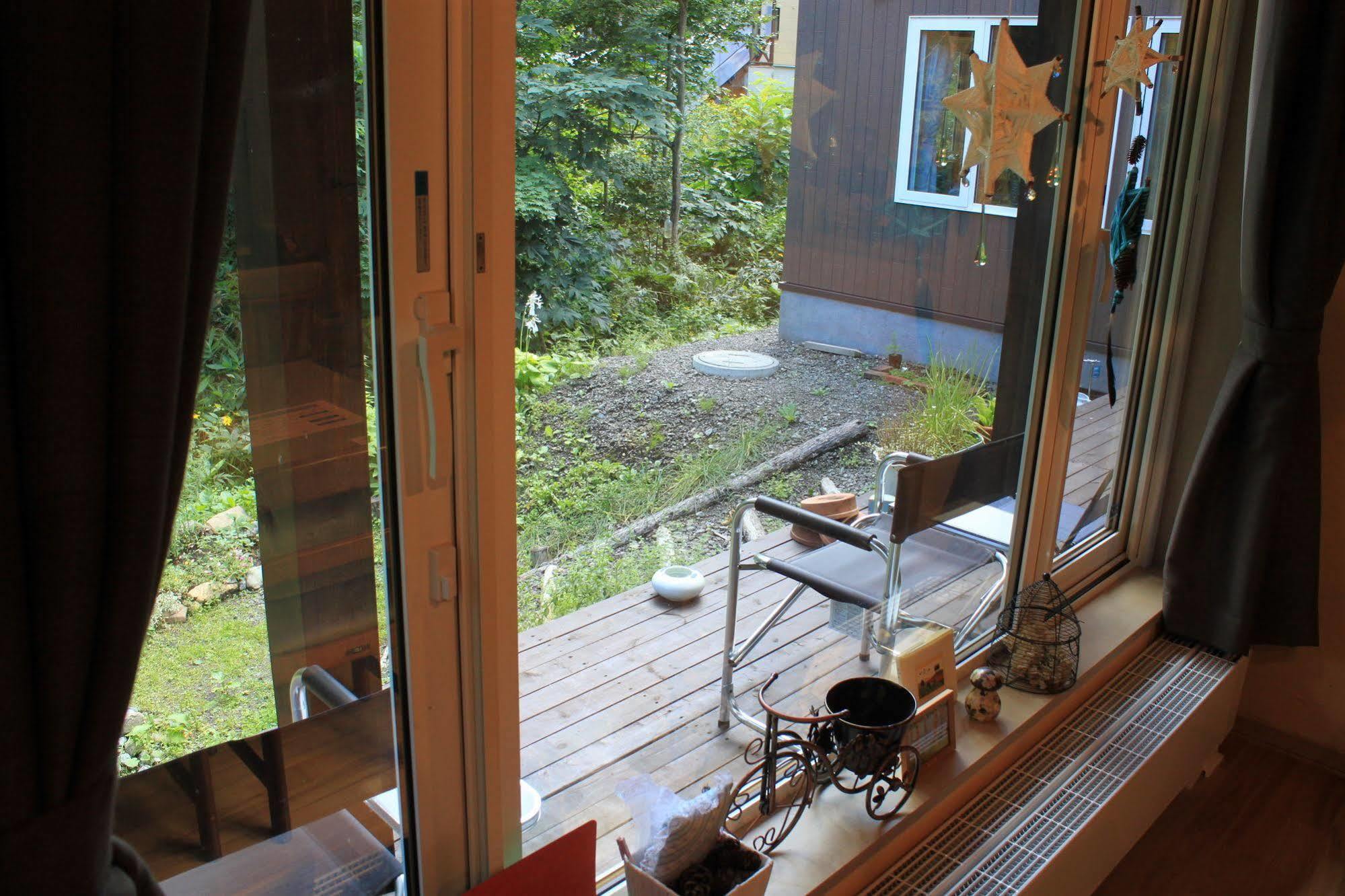 Maison d'hôtes Ituka Furano E Extérieur photo