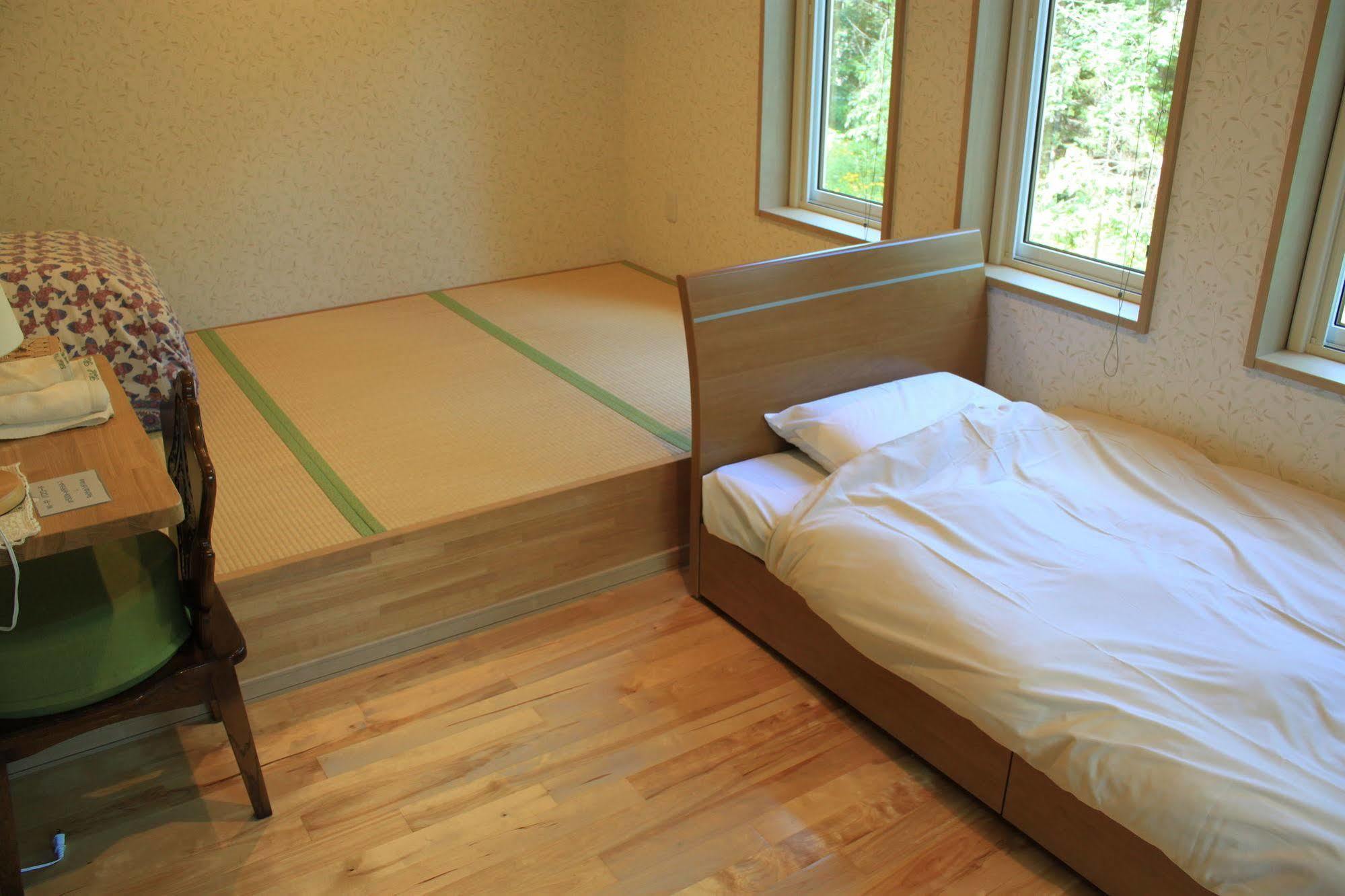 Maison d'hôtes Ituka Furano E Extérieur photo