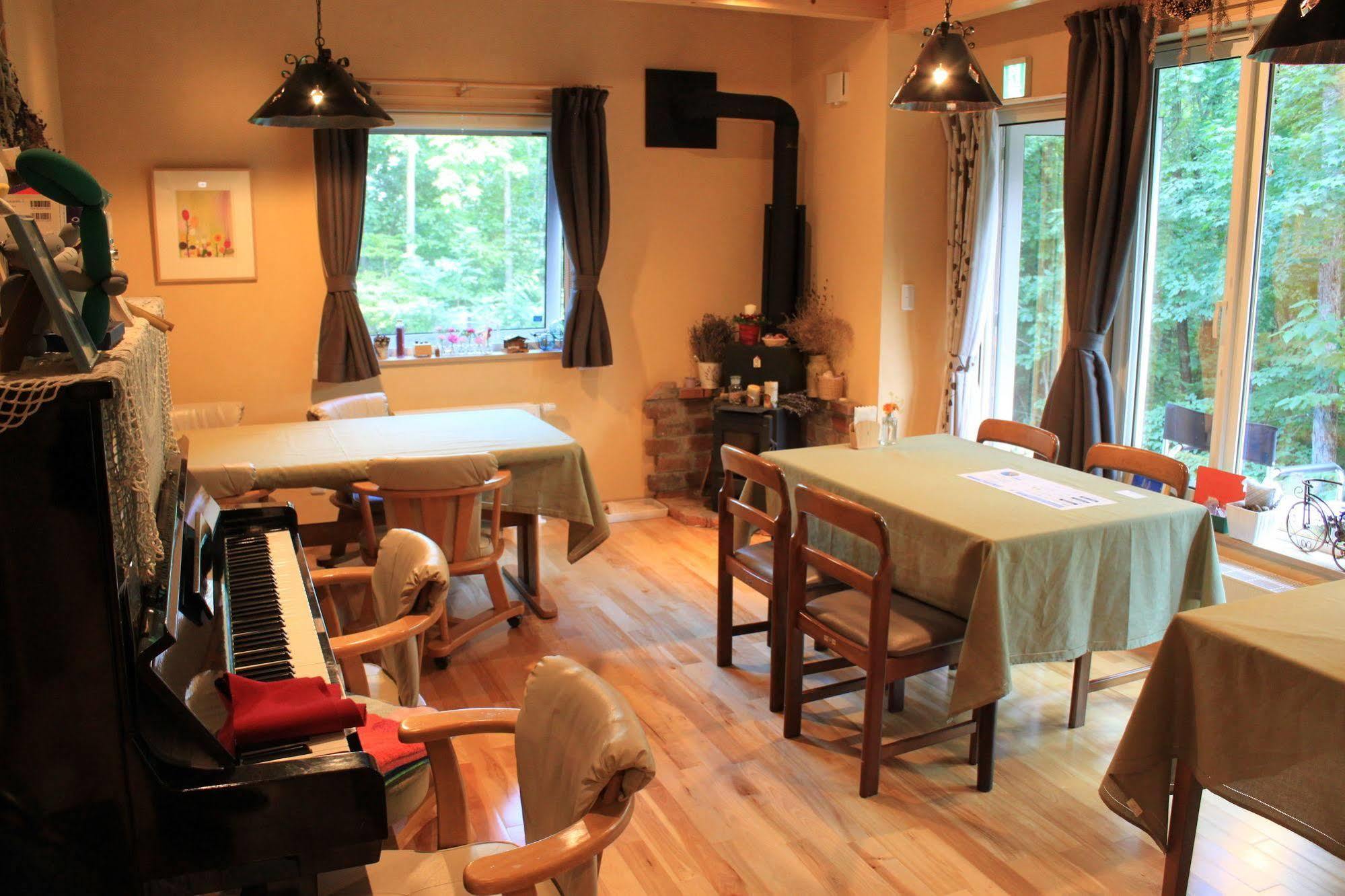 Maison d'hôtes Ituka Furano E Extérieur photo